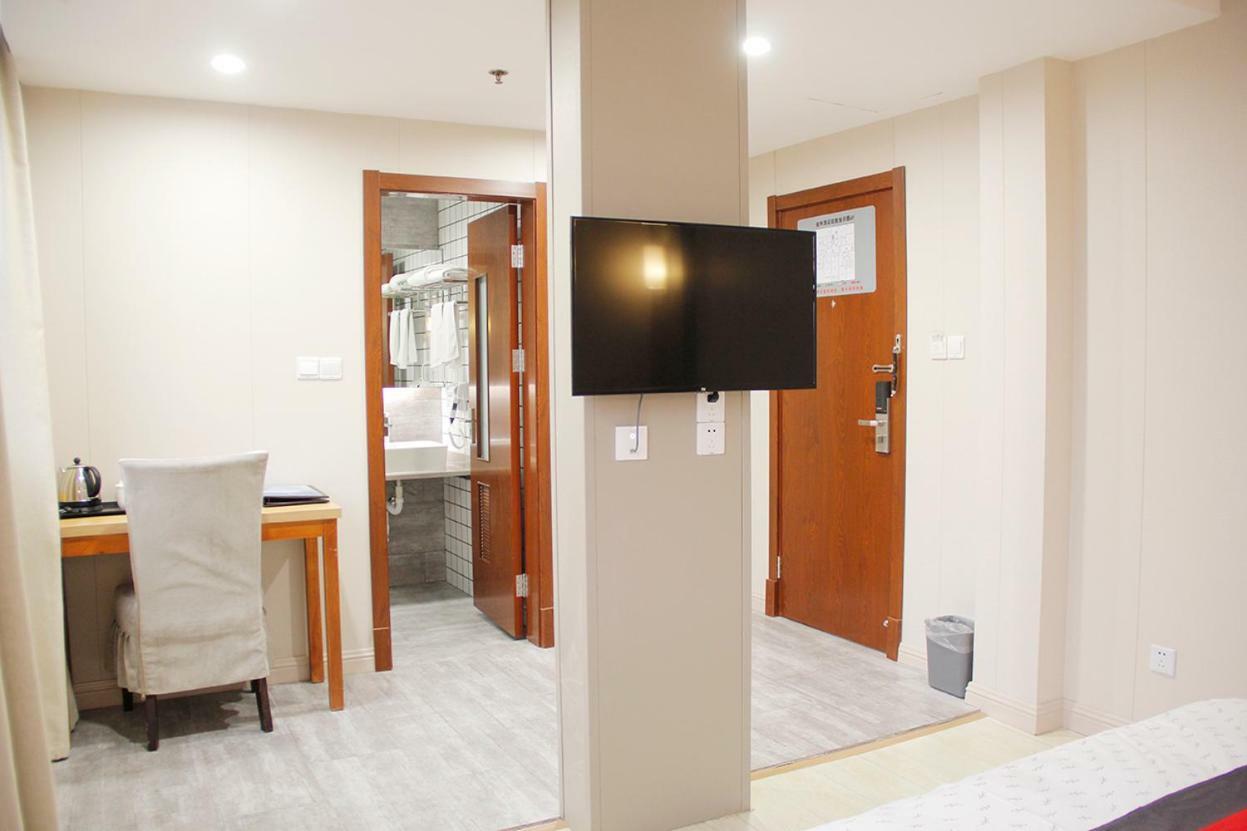 Jin Zhong Hotel Şanghay Dış mekan fotoğraf