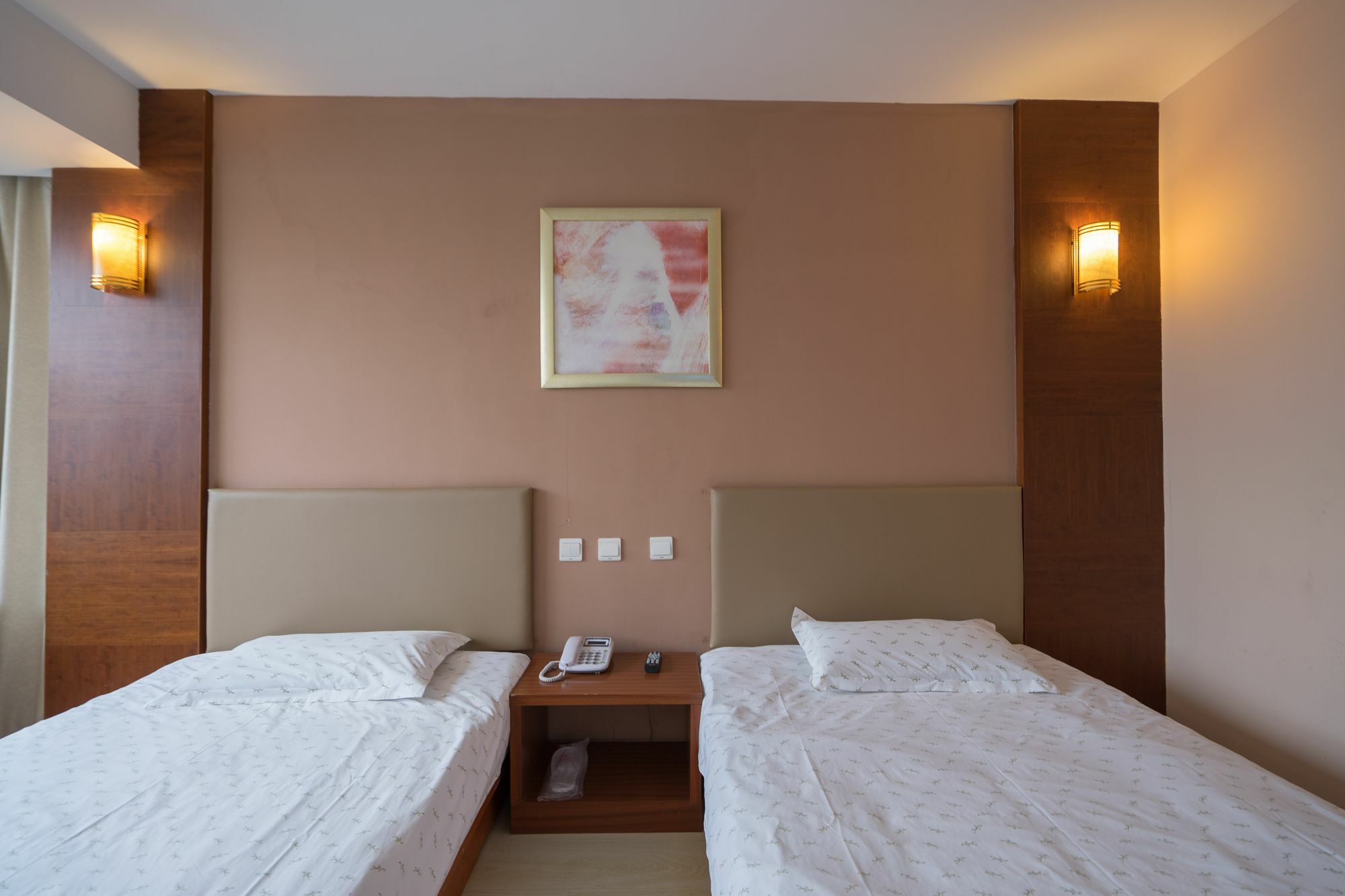Jin Zhong Hotel Şanghay Dış mekan fotoğraf